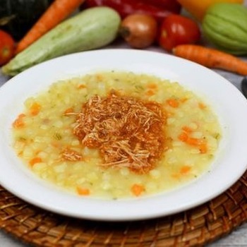 imagem Sopa de Legumes com Macarrão e Frango